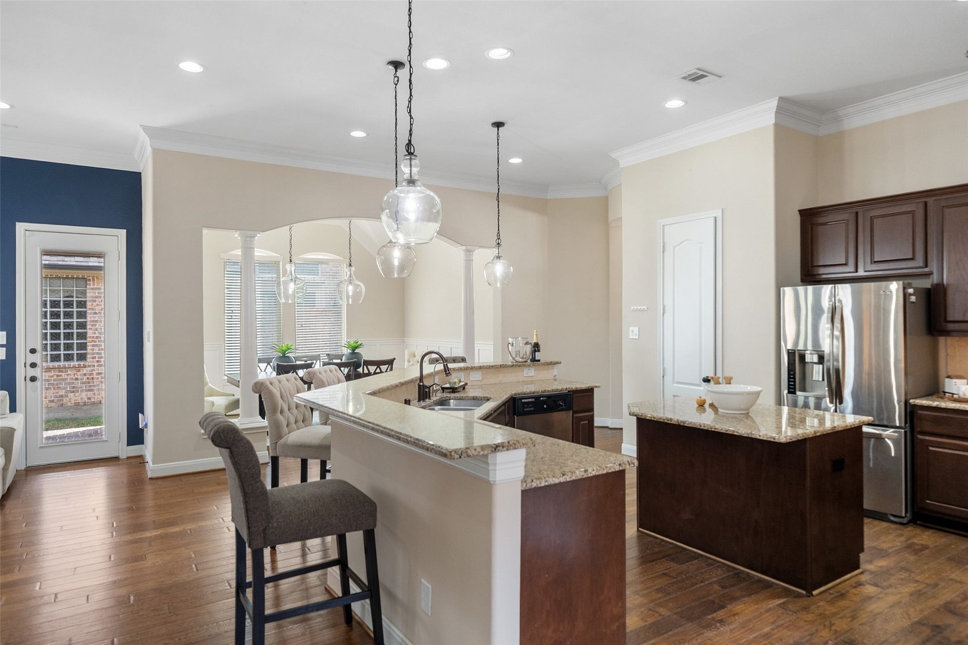 34 Danby Place, The Woodlands, TX 77375 34 Danby Place, The Woodlands, TX 77375