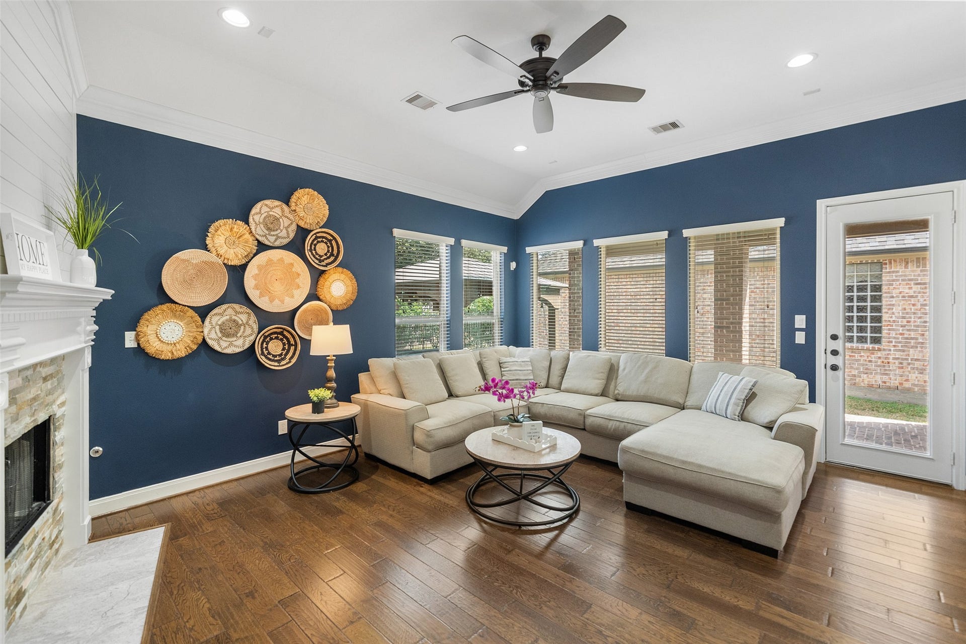 34 Danby Place, The Woodlands, TX 77375 34 Danby Place, The Woodlands, TX 77375