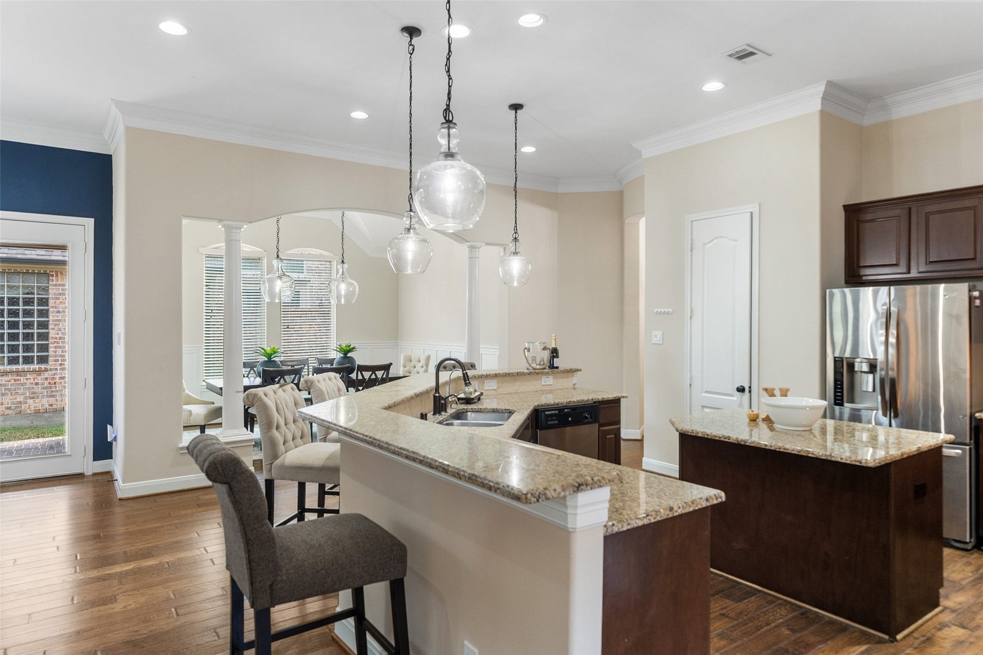 34 Danby Place, The Woodlands, TX 77375 34 Danby Place, The Woodlands, TX 77375