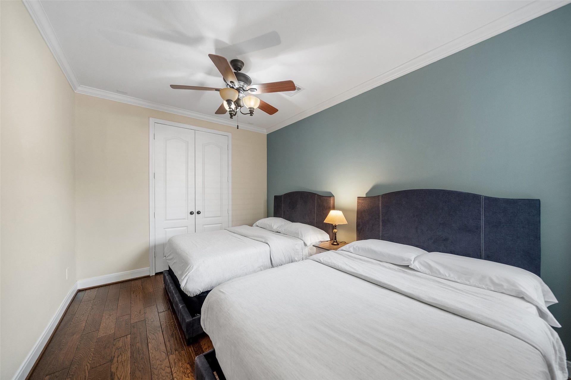 34 Danby Place, The Woodlands, TX 77375 34 Danby Place, The Woodlands, TX 77375