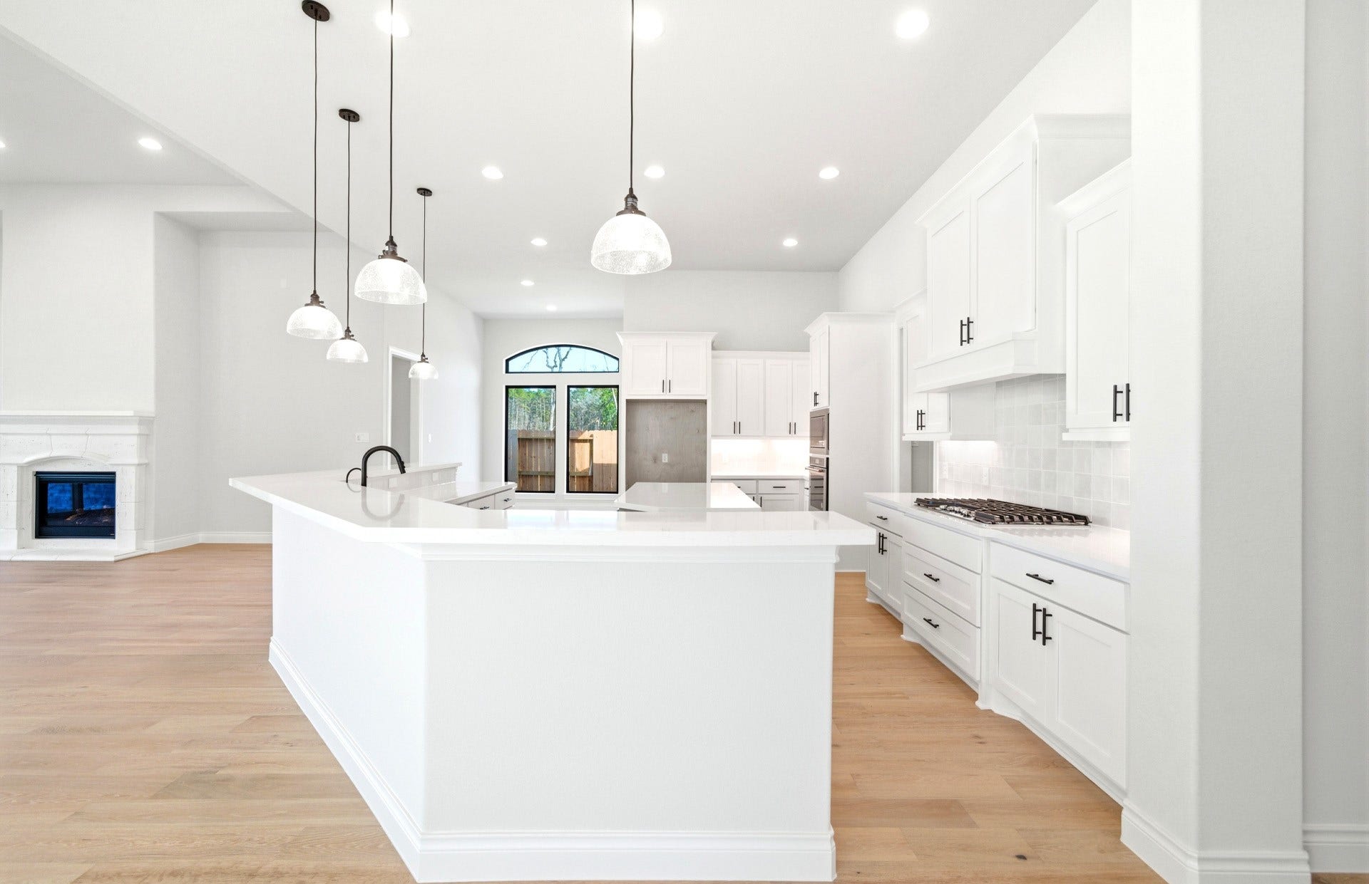 9749 Roaring River Falls Lane, Porter, TX 77365 9749 Roaring River Falls Lane, Porter, TX 77365