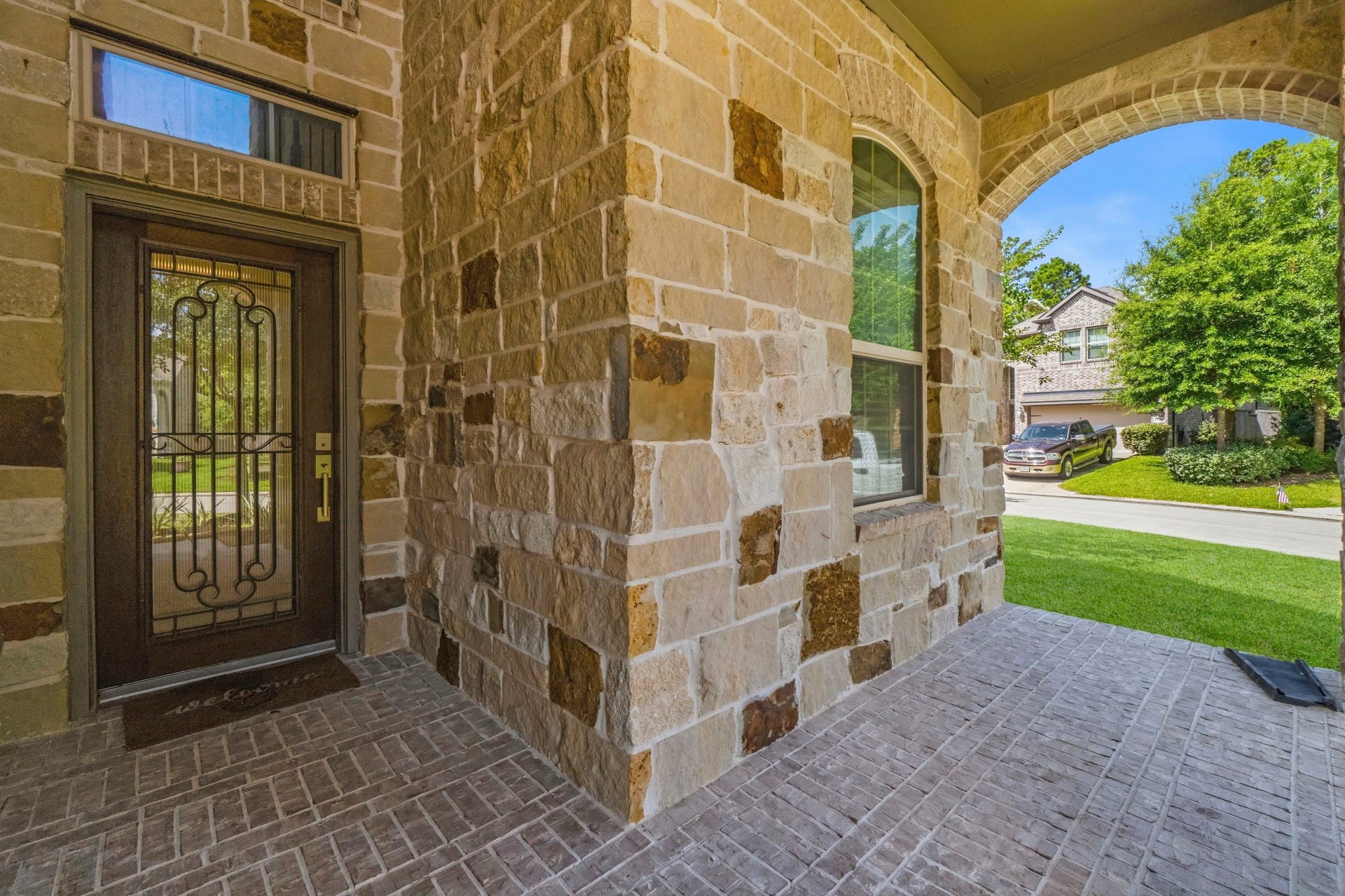 127 Fox Trail Road, Montgomery, TX 77316