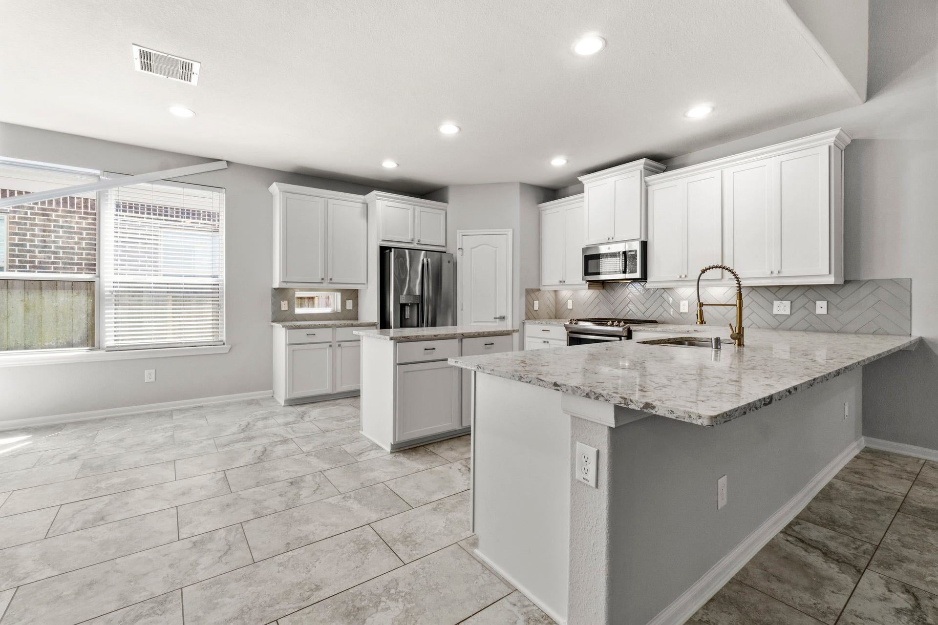 127 Fox Trail Road, Montgomery, TX 77316