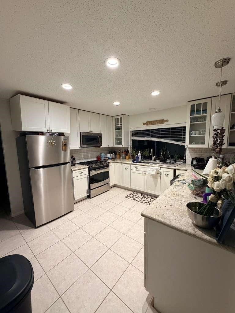 3423 Woodsage Drive, Sugar Land, TX 77479 3423 Woodsage Drive, Sugar Land, TX 77479