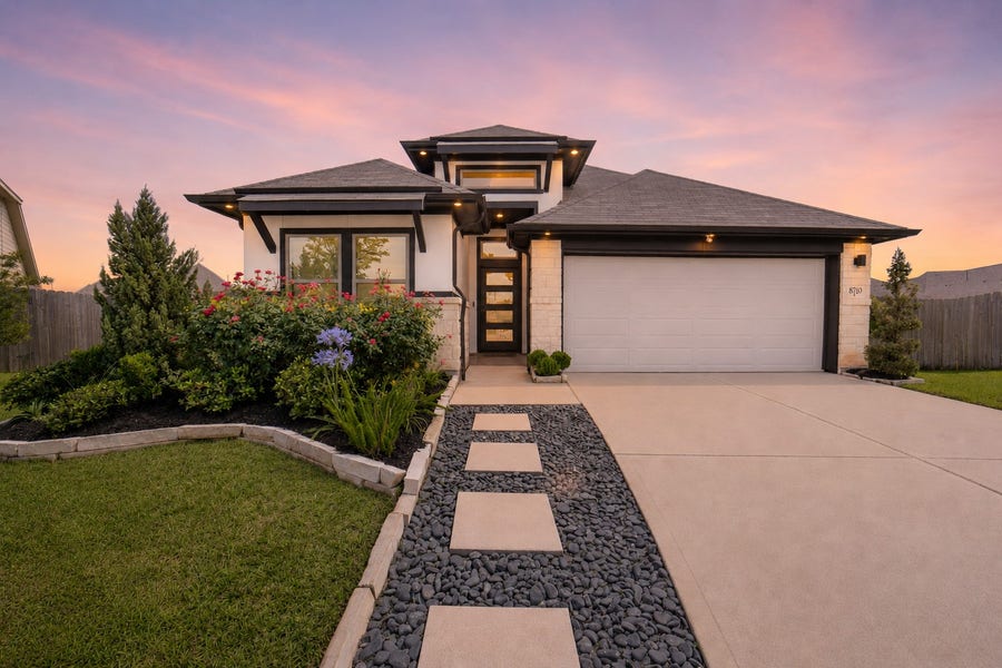 Property photo for 8710 Sunbury Oak Circle, Richmond, TX