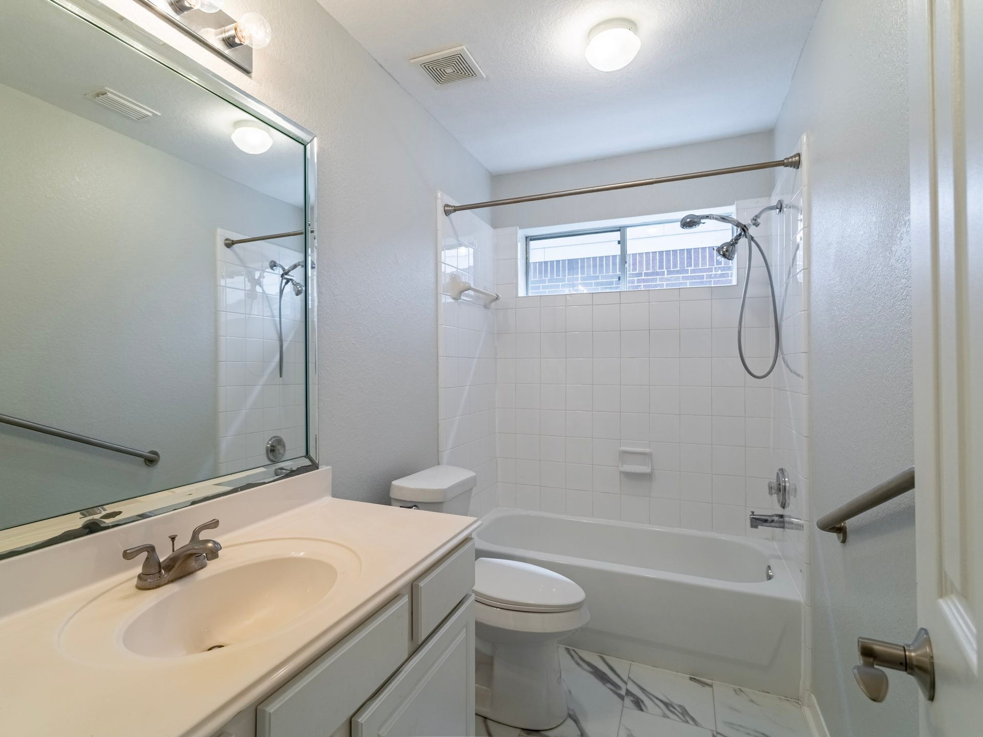 1938 Canyon Crest Drive, Sugar Land, TX 77479 1938 Canyon Crest Drive, Sugar Land, TX 77479
