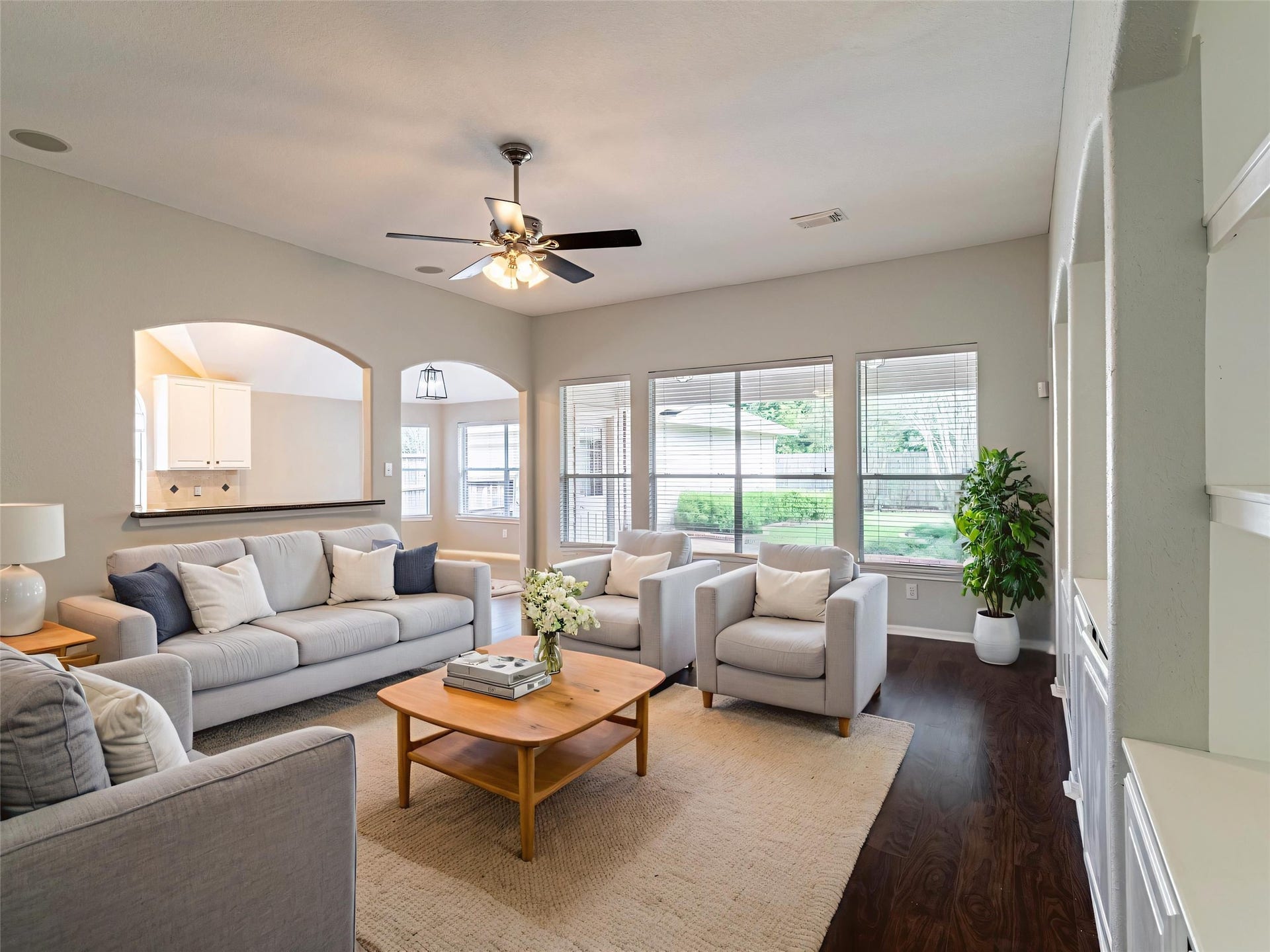 1938 Canyon Crest Drive, Sugar Land, TX 77479 Virtually Staged
