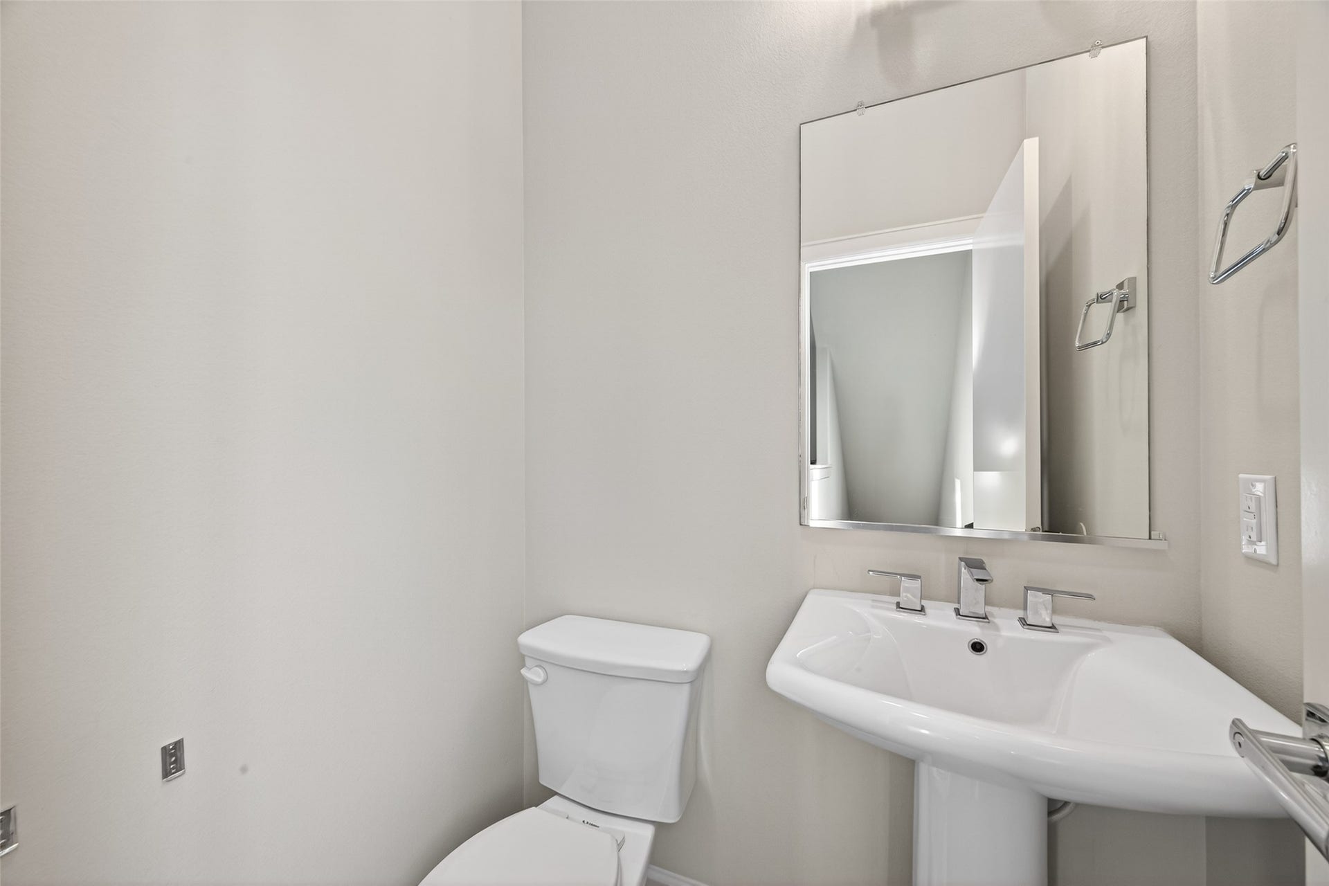 5313 Inker Street, Houston, TX 77007 5313 Inker Street, Houston, TX 77007