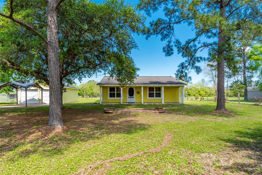 Property photo for 5383 Wilson Avenue, Alvin, TX