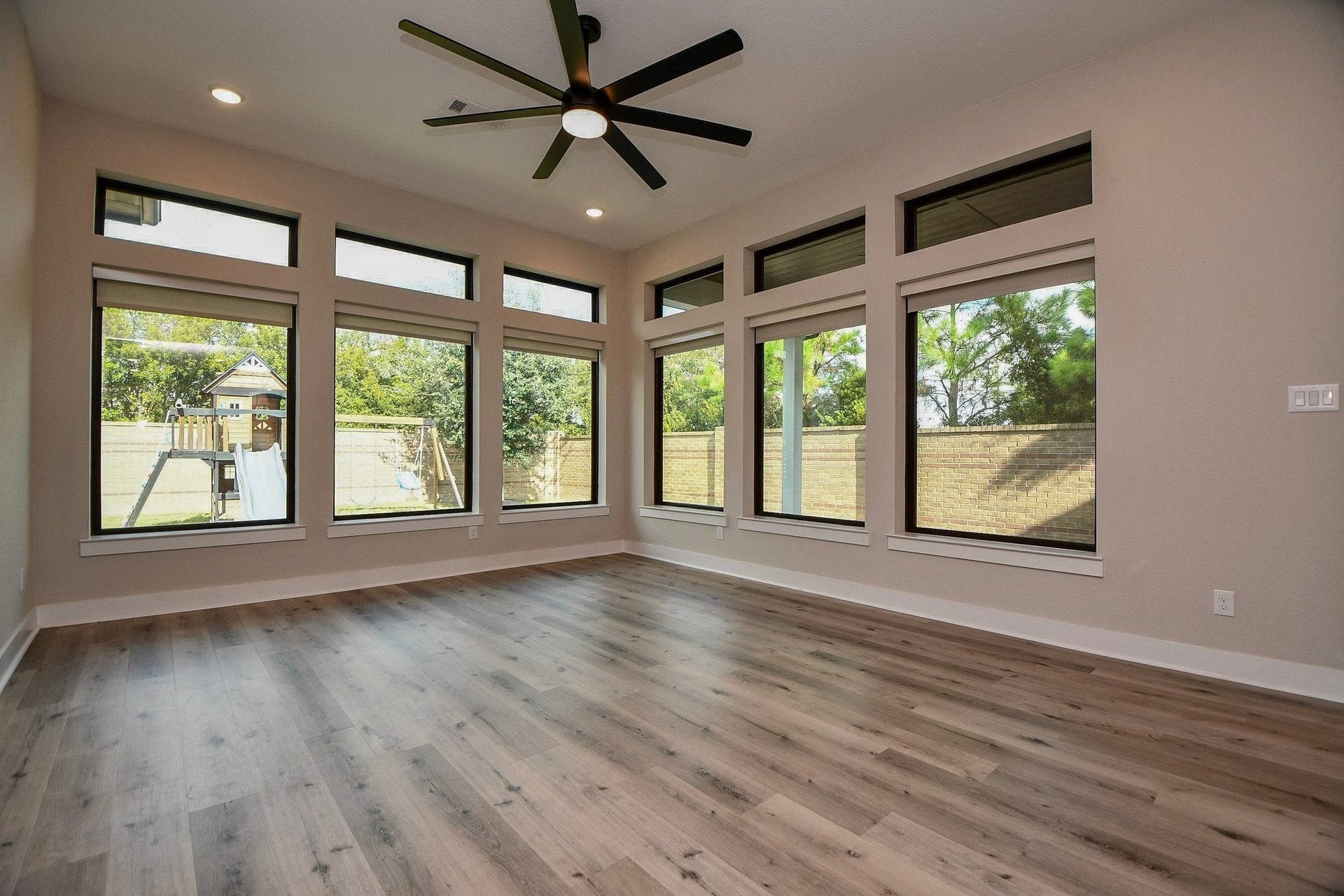 15239 Momentous Path, Cypress, TX 77433 Showing off all the windows again, so beautiful!