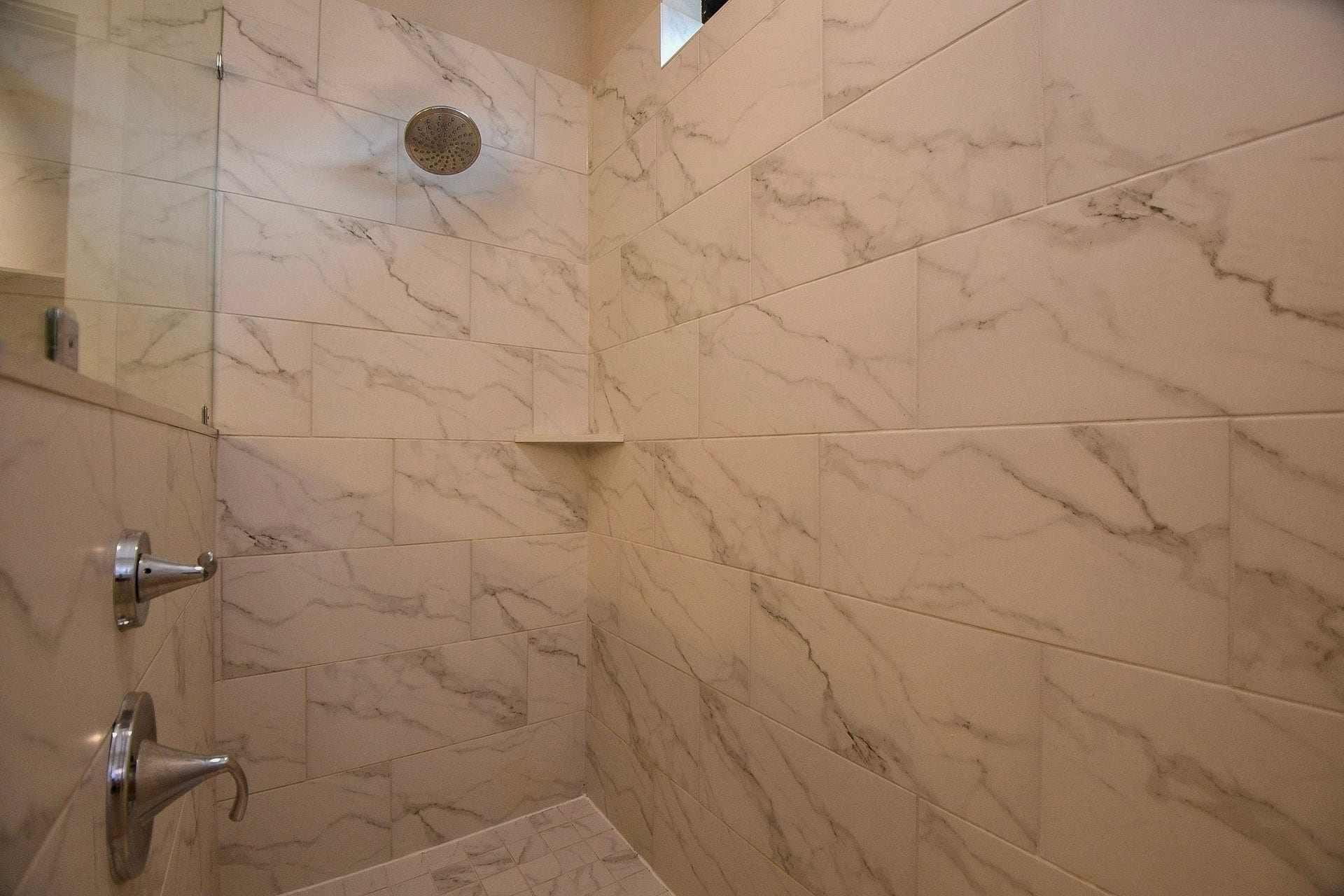15239 Momentous Path, Cypress, TX 77433 Inside the walk-in shower.