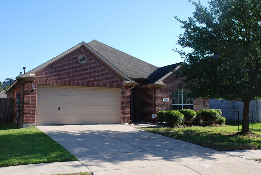 Property photo for 1006 Magnolia Dale Drive, Fresno, TX