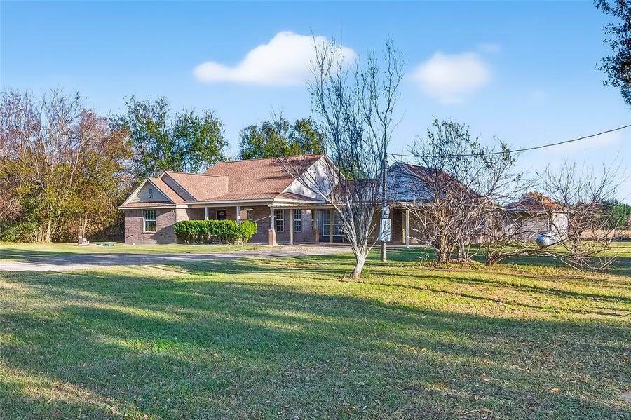 Property photo for 12415 Roesler Road, Needville, TX