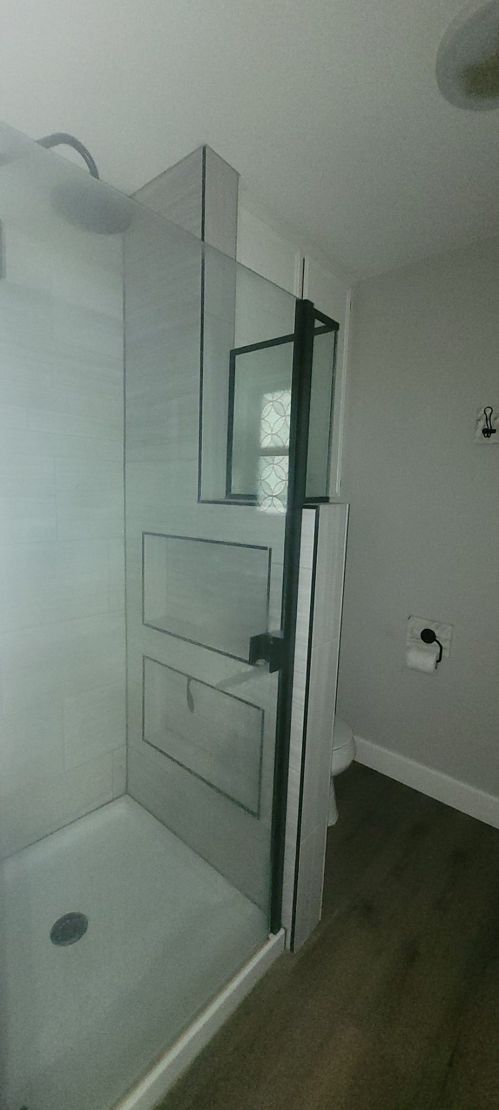 1807 Sleepy Creek Way, Pearland, TX 77581 Primary bathroom