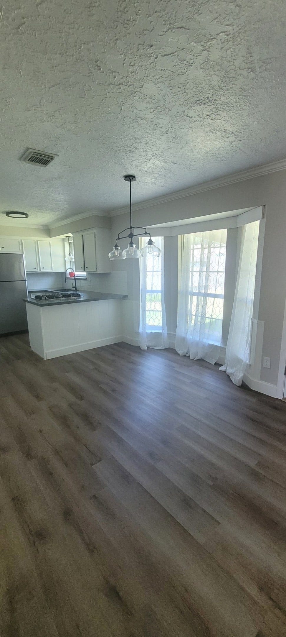 1807 Sleepy Creek Way, Pearland, TX 77581 Dining room