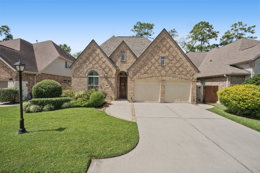 Property photo for 8897 Van Allen Drive, Spring, TX