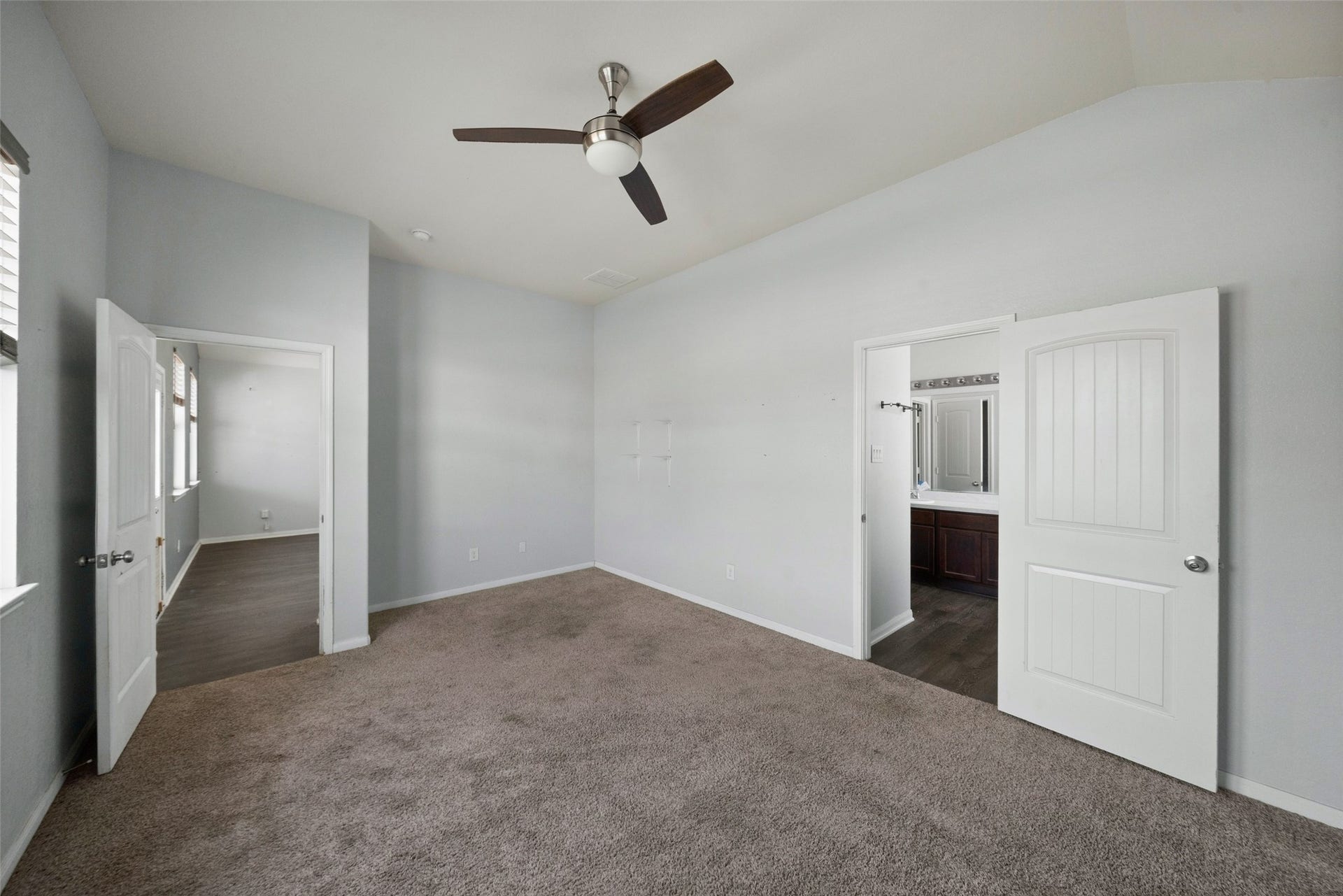 15137 Meadow Glen S, Conroe, TX 77306 15137 Meadow Glen S, Conroe, TX 77306