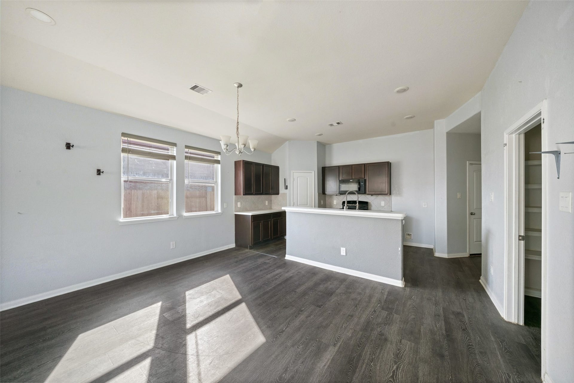 15137 Meadow Glen S, Conroe, TX 77306 15137 Meadow Glen S, Conroe, TX 77306