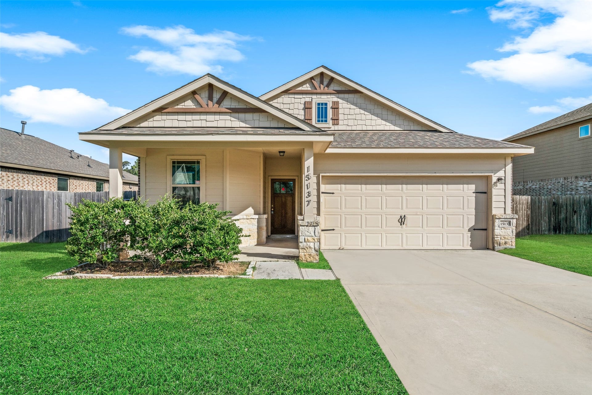 15137 Meadow Glen S, Conroe, TX 77306 15137 Meadow Glen S, Conroe, TX 77306