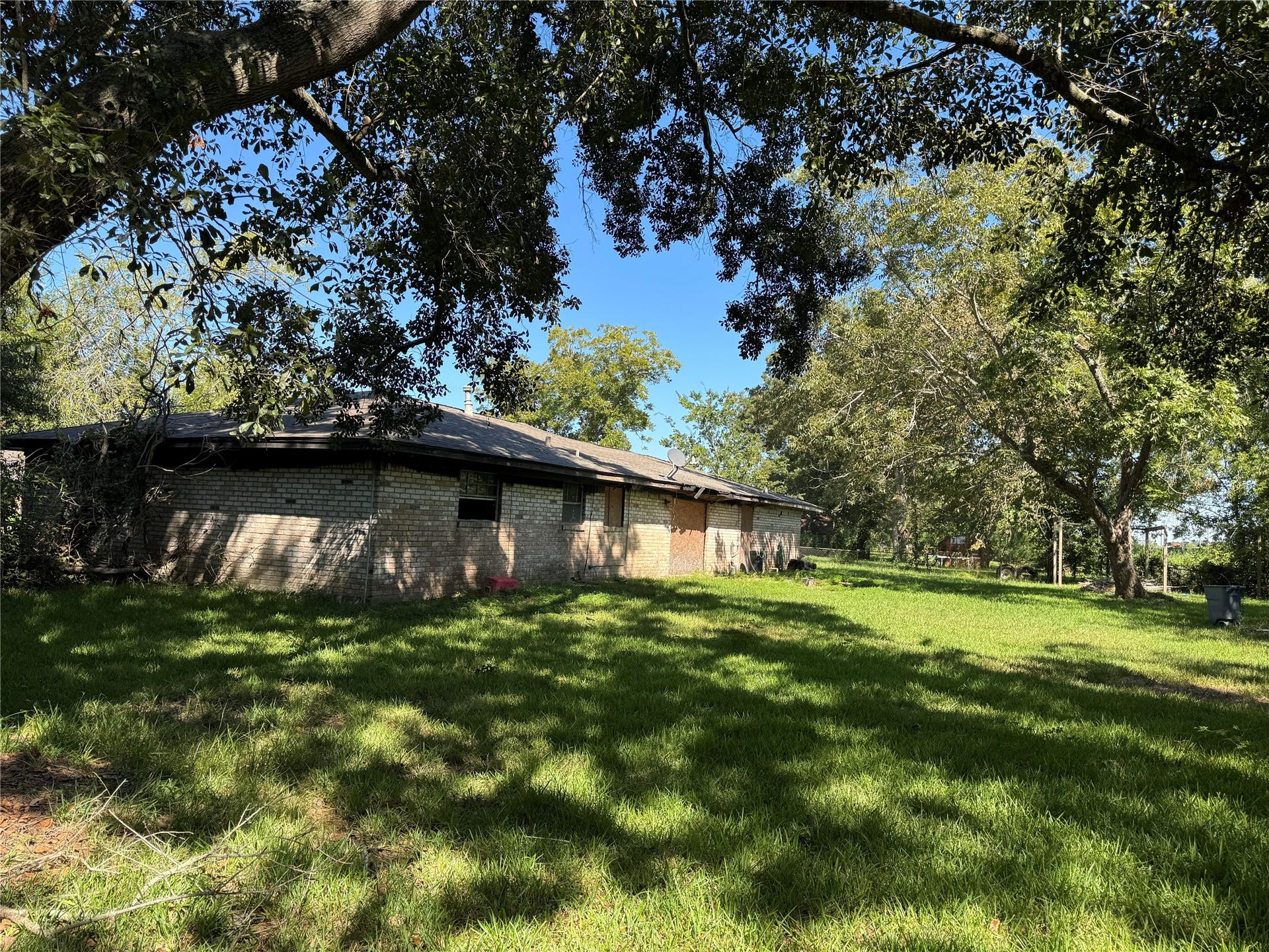 206 Sunset Heights Avenue, Dayton, TX 77535 206 Sunset Heights Avenue, Dayton, TX 77535