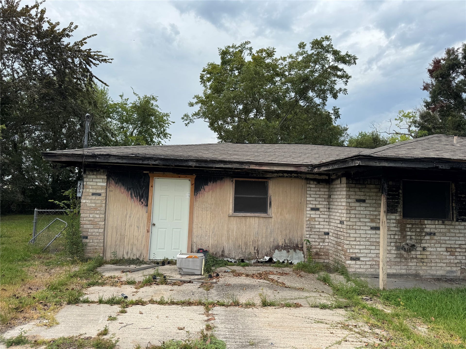 206 Sunset Heights Avenue, Dayton, TX 77535 206 Sunset Heights Avenue, Dayton, TX 77535