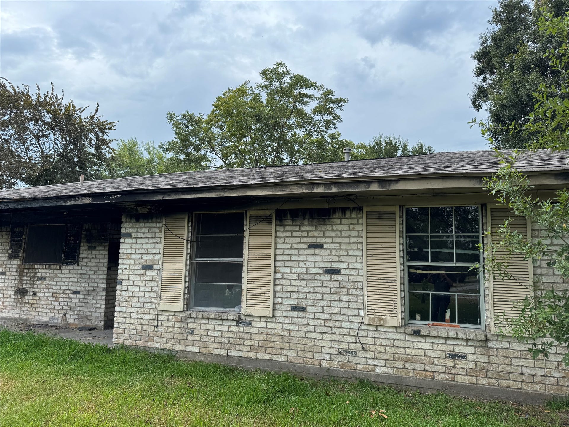 206 Sunset Heights Avenue, Dayton, TX 77535 206 Sunset Heights Avenue, Dayton, TX 77535