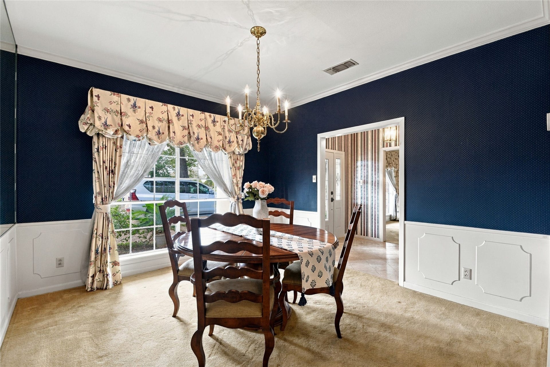 203 Ballantrae Lane, Houston, TX 77015