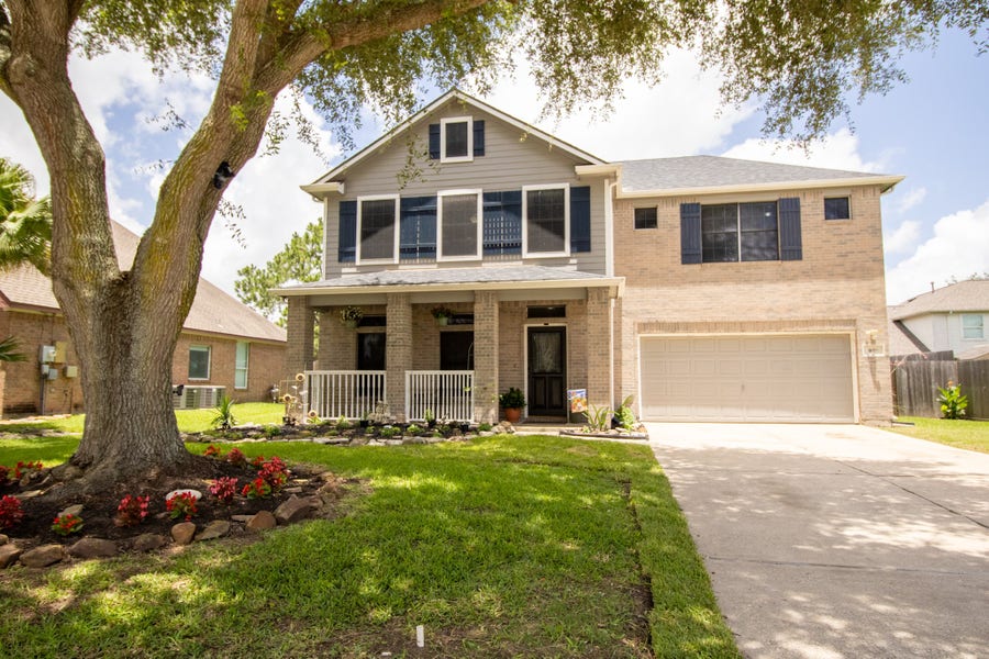 Property photo for 901 Bay Area Boulevard, League City, TX