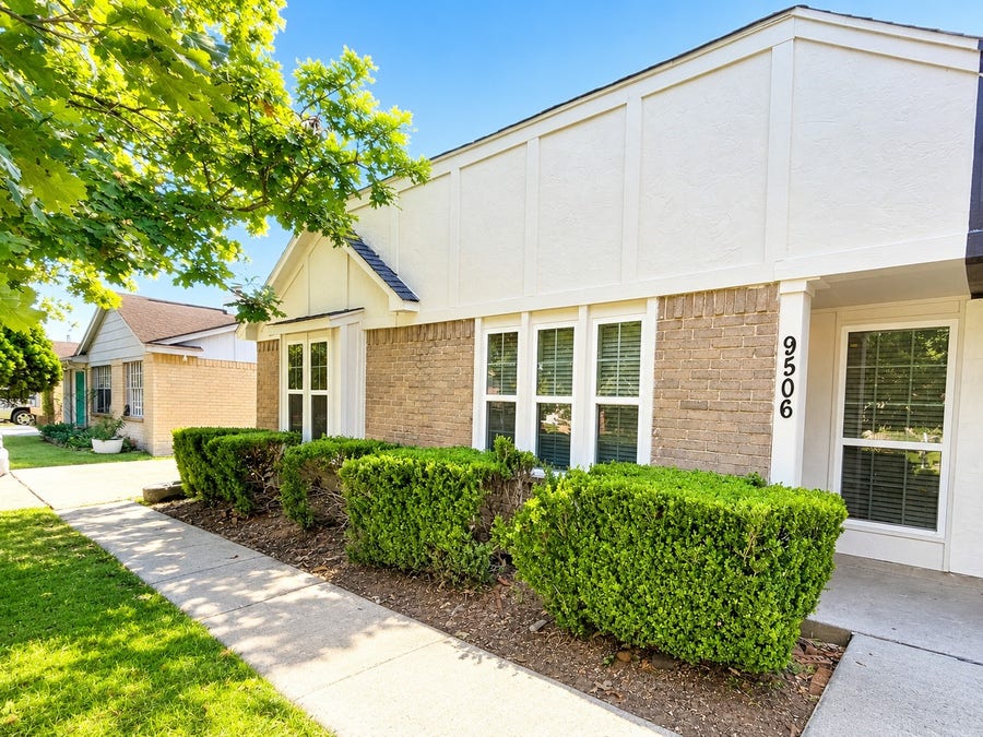 Property photo for 9506 Wellsworth Drive, Houston, TX