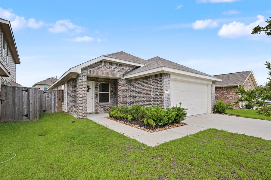 Property photo for 19522 Oliveto Court, New Caney, TX