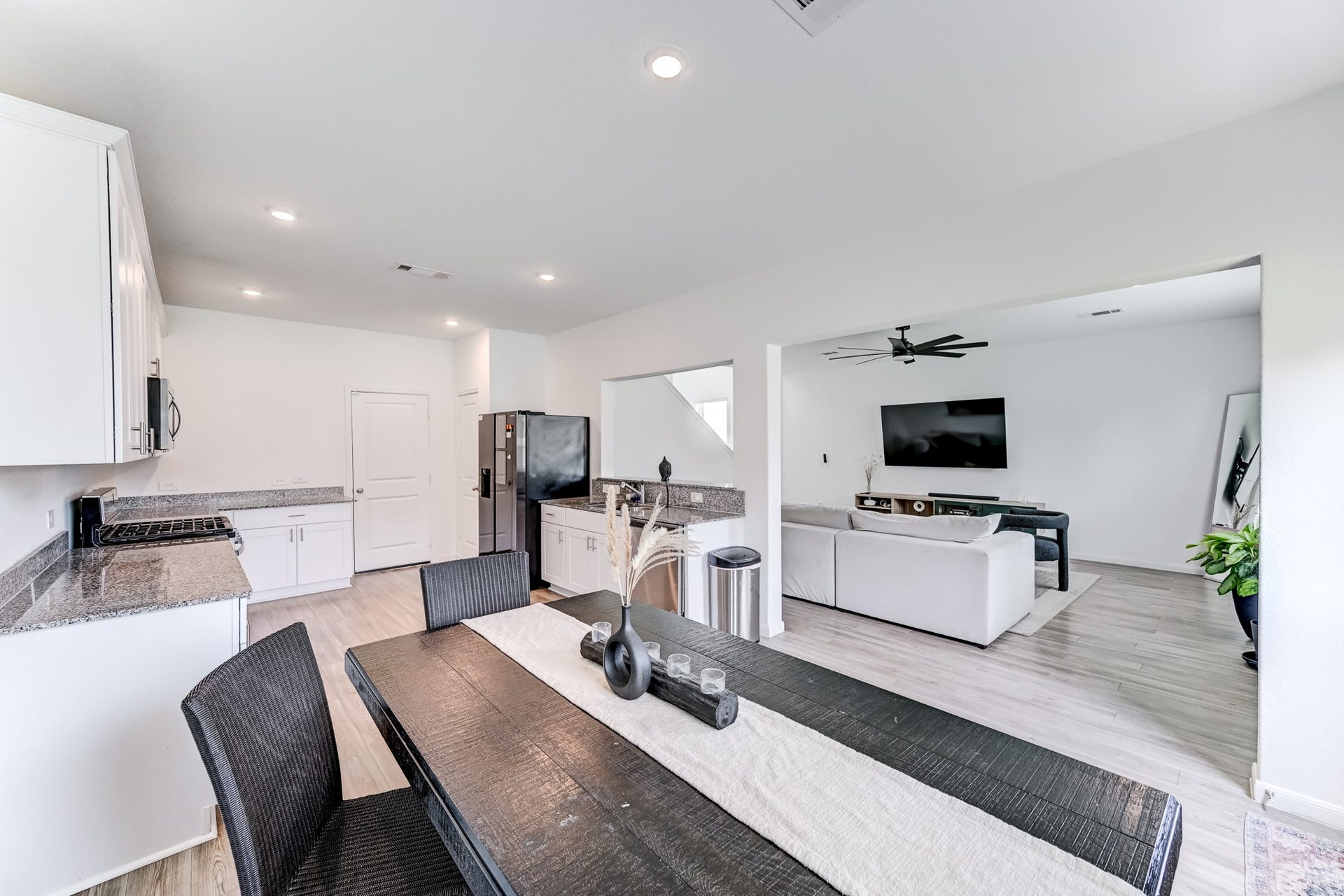 5530 Broad Spruce Street, Spring, TX 77373 5530 Broad Spruce Street, Spring, TX 77373
