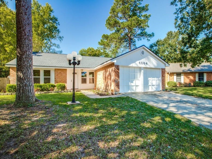 Property photo for 6306 Fallengate Drive, Spring, TX
