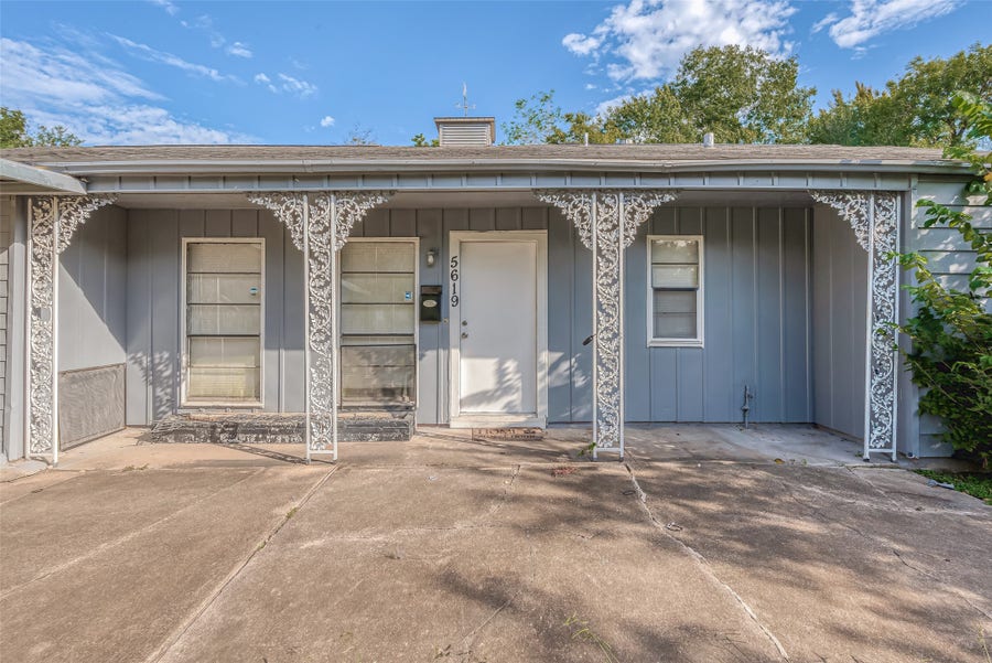 Property photo for 5619 Willow Glen Drive, Houston, TX