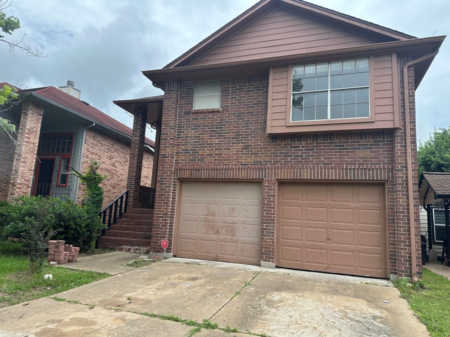 Property photo for 138 Coffee Lane, Lake Jackson, TX