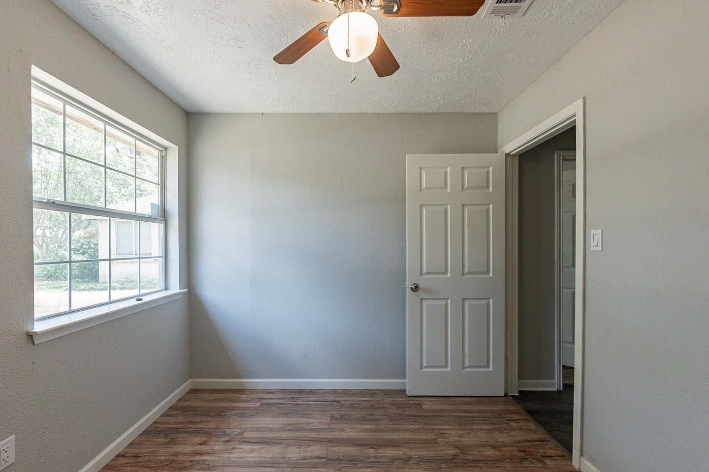 2721 Carson Drive, Katy, TX 77493 2721 Carson Drive, Katy, TX 77493