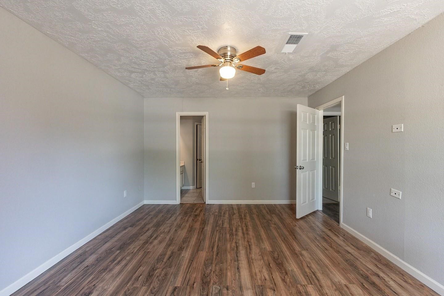 2721 Carson Drive, Katy, TX 77493 2721 Carson Drive, Katy, TX 77493