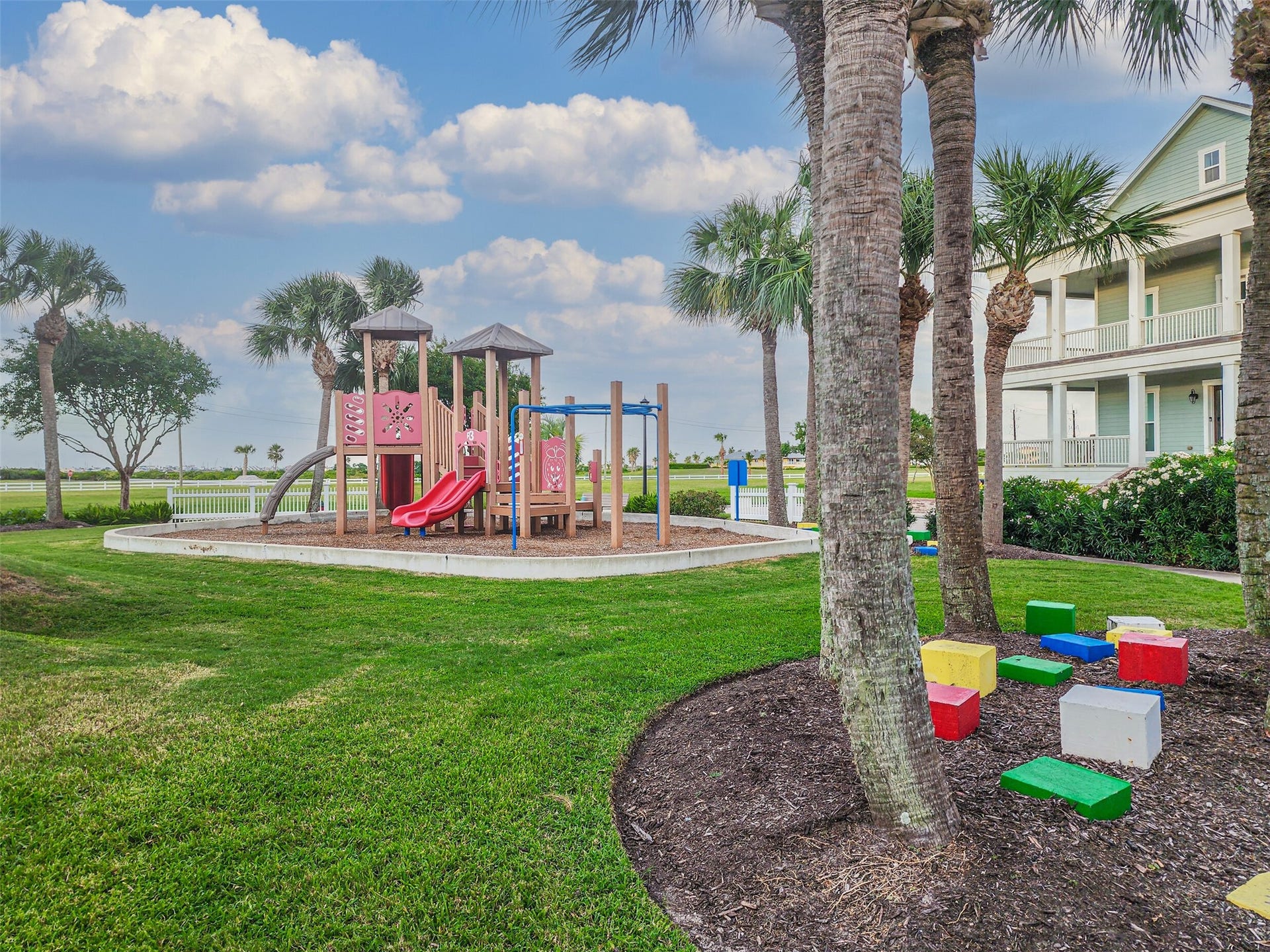 6 Barque Lane, Galveston, TX 77554 Fun for all ages..