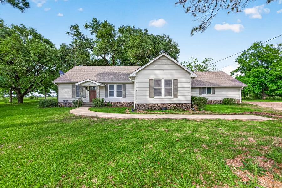 Property photo for 8111 Main Street, Needville, TX