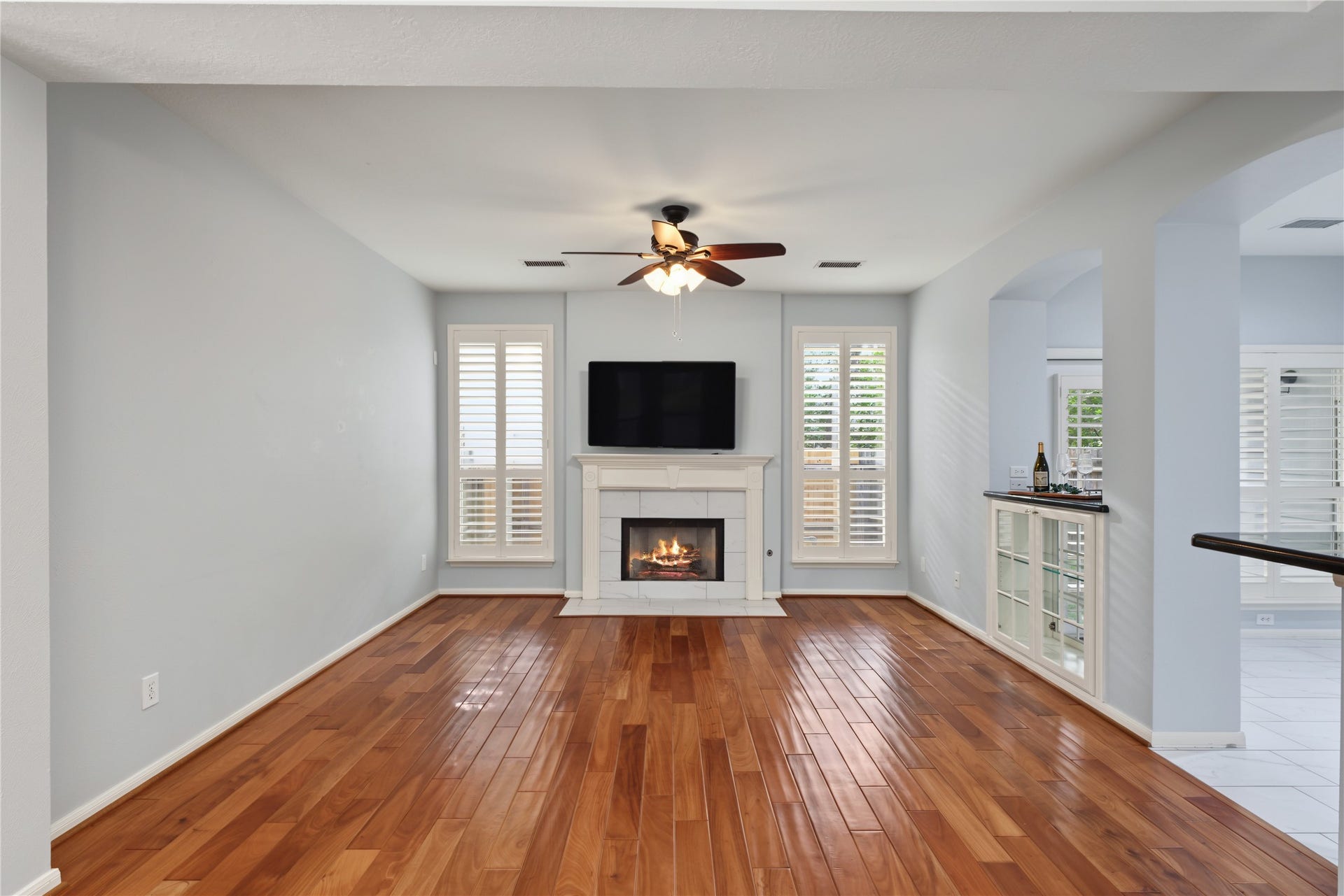 51 S Spiral Vine Circle, The Woodlands, TX 77381 51 S Spiral Vine Circle, The Woodlands, TX 77381