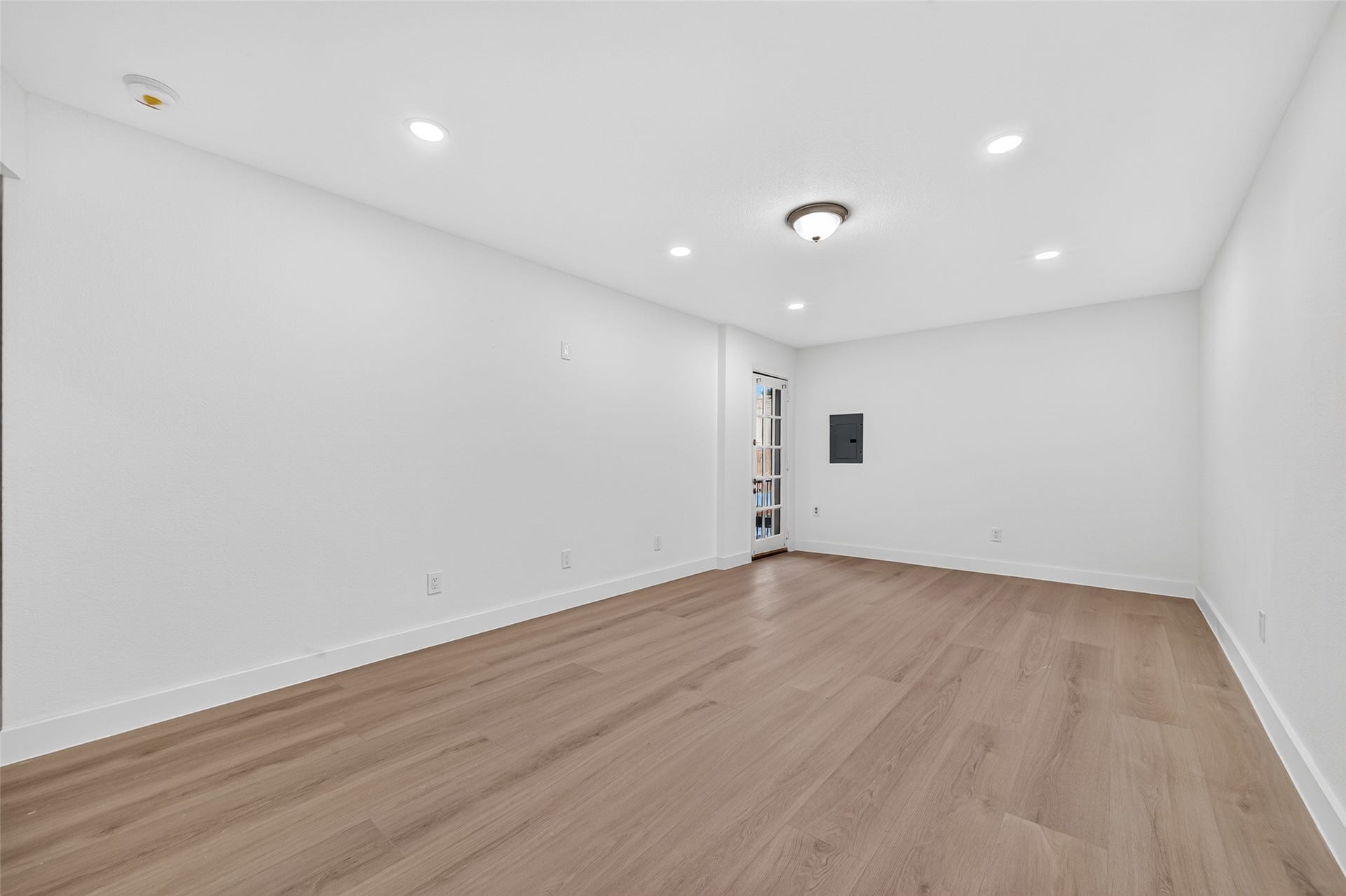 4633 Wild Indigo Street, #530, Houston, TX 77027 4633 Wild Indigo Street, #530, Houston, TX 77027