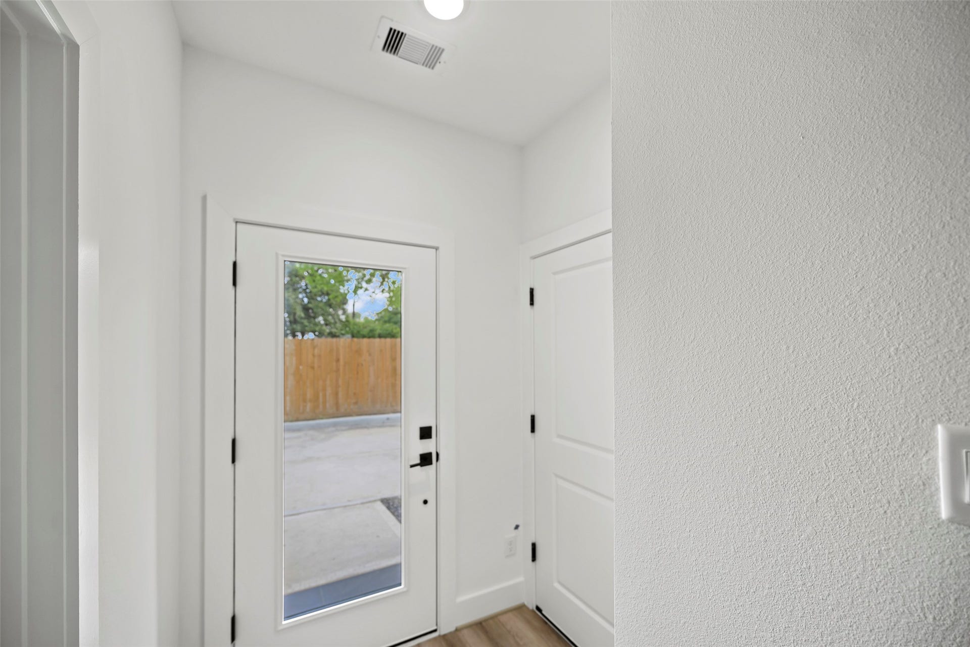 870 W Little York Road, #D, Houston, TX 77091