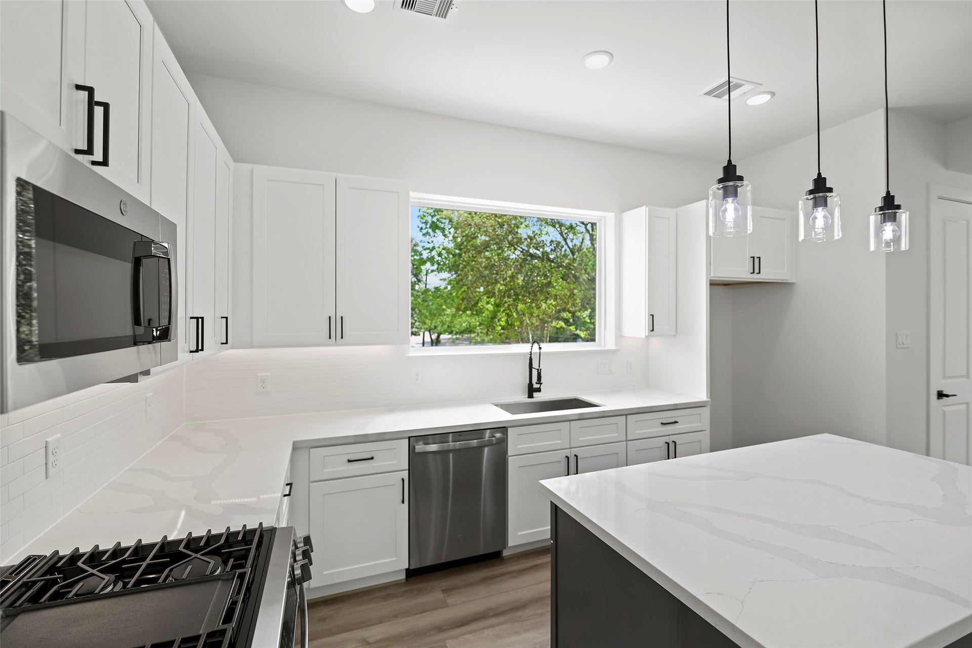 870 W Little York Road, #D, Houston, TX 77091