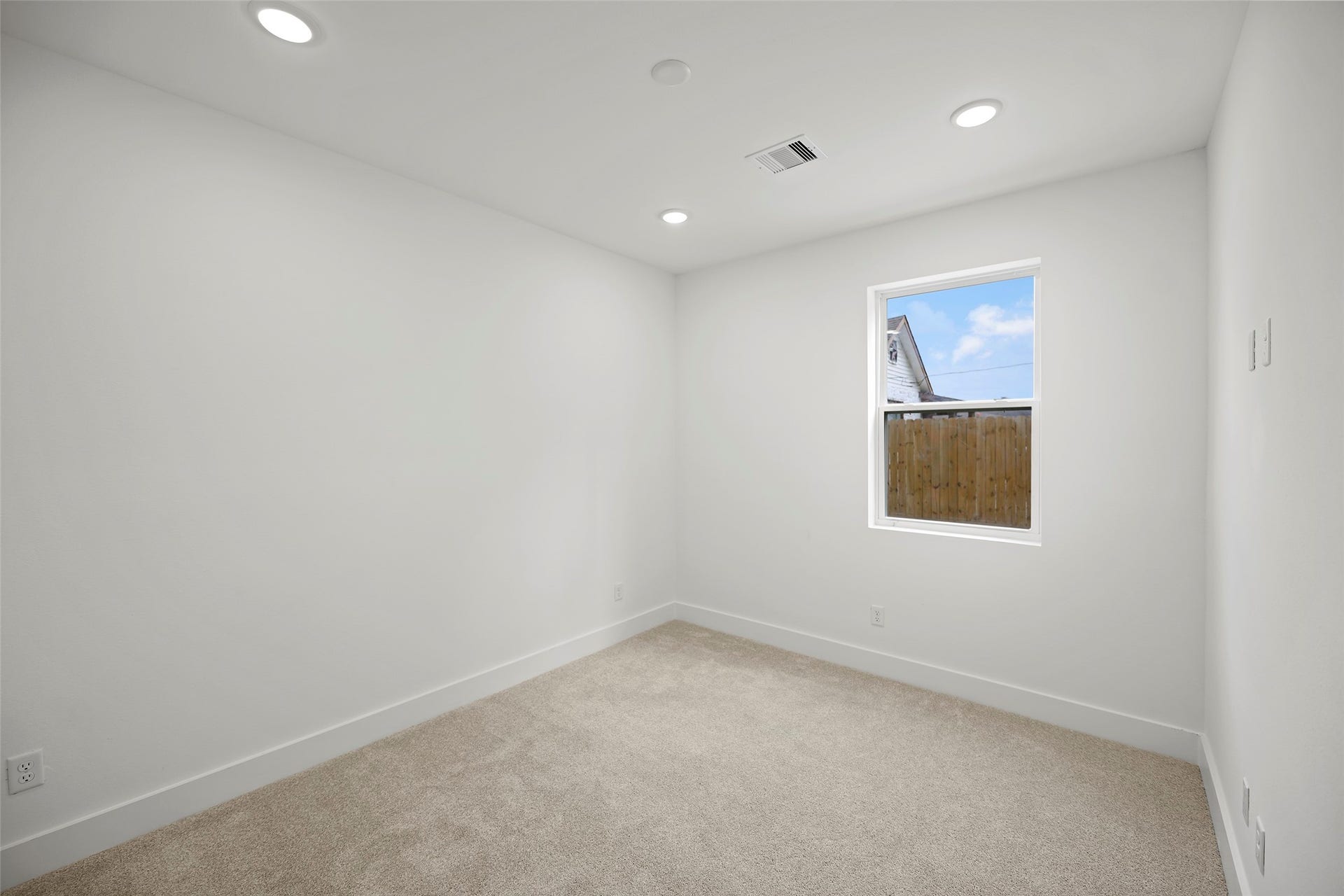 870 W Little York Road, #D, Houston, TX 77091
