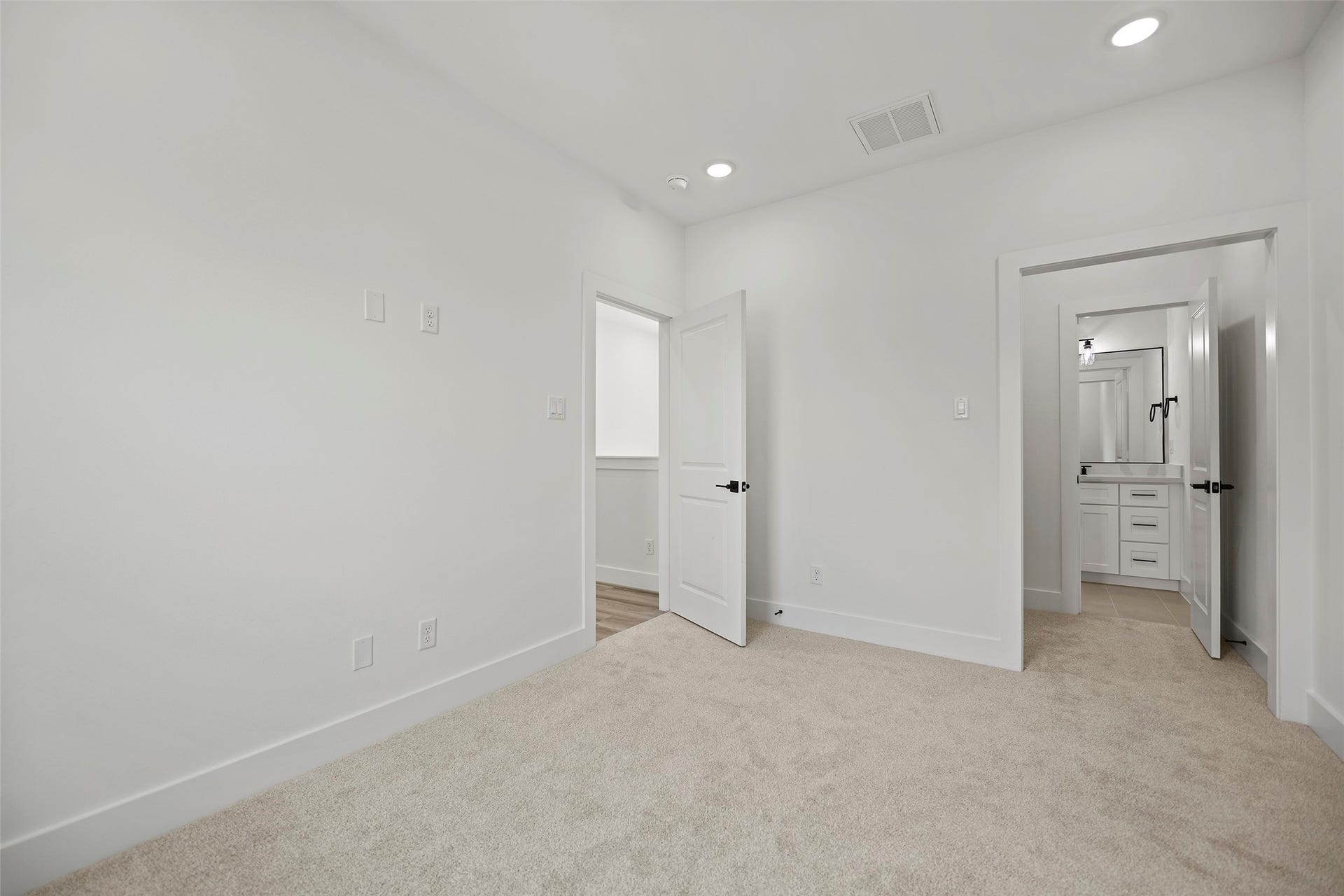 870 W Little York Road, #D, Houston, TX 77091