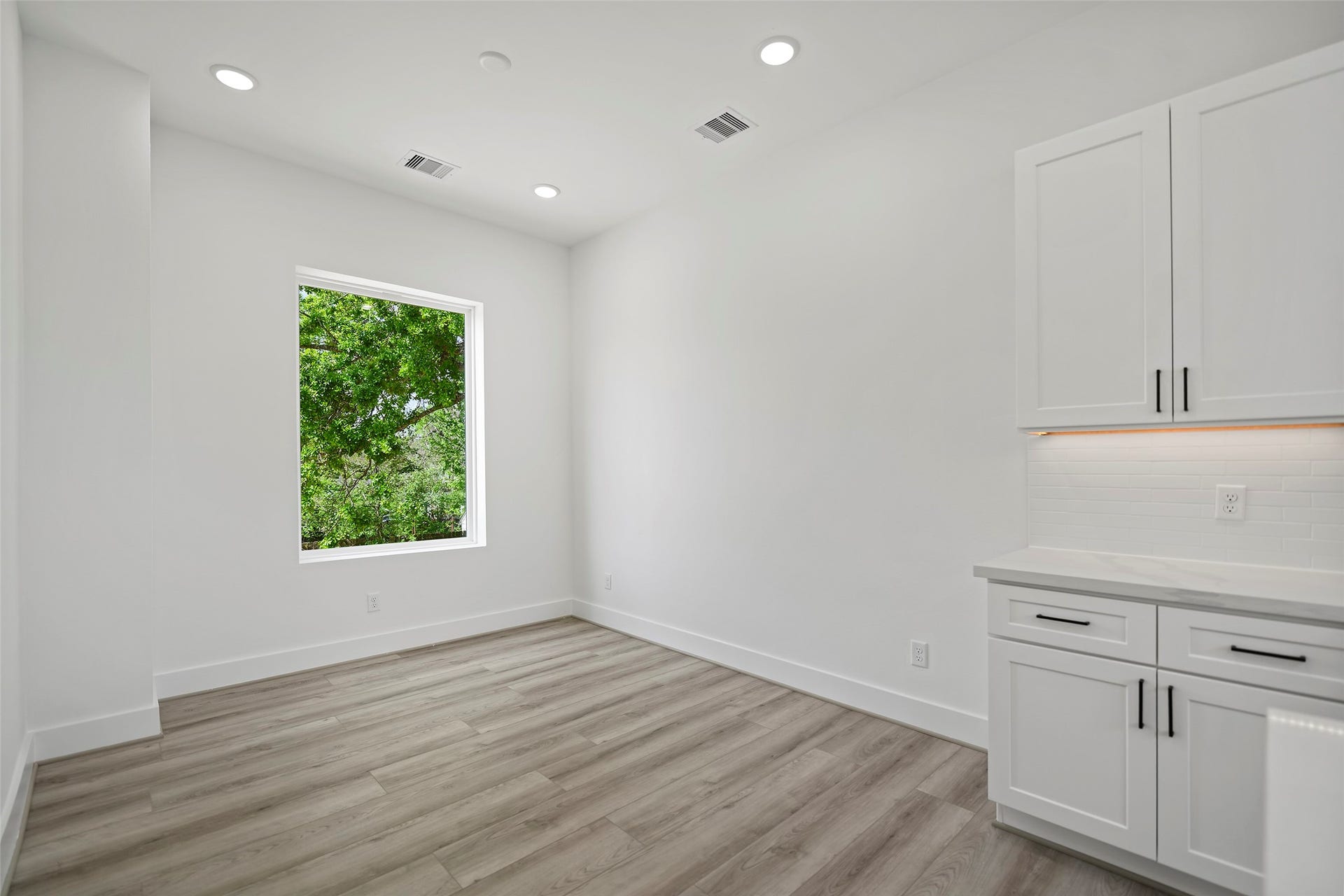 870 W Little York Road, #D, Houston, TX 77091