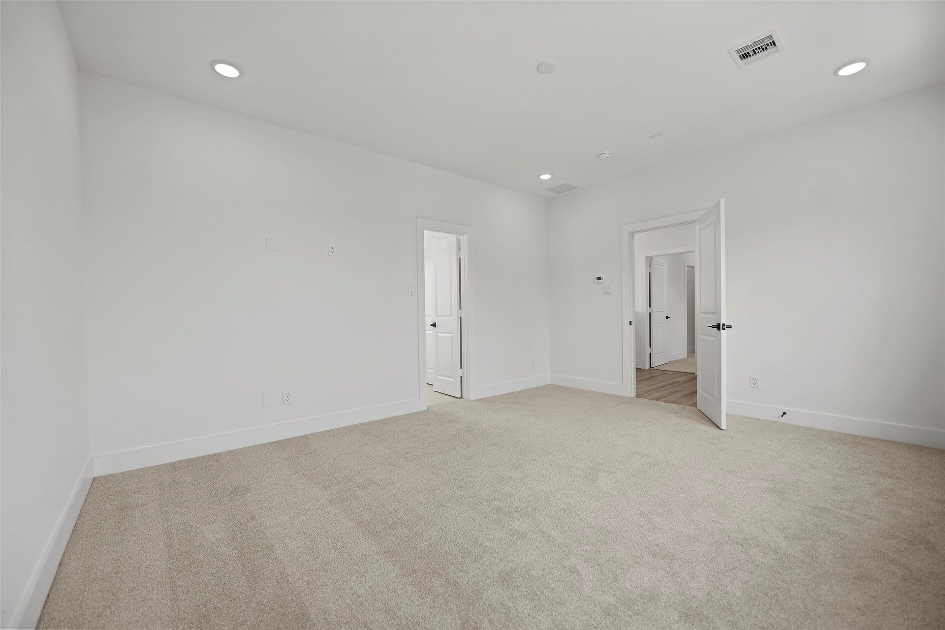 870 W Little York Road, #D, Houston, TX 77091