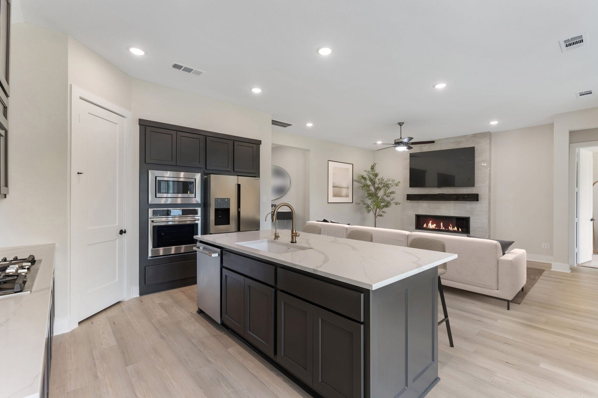 8143 Fenway Heights Dr, The Woodlands, TX 77389 8143 Fenway Heights Dr, The Woodlands, TX 77389