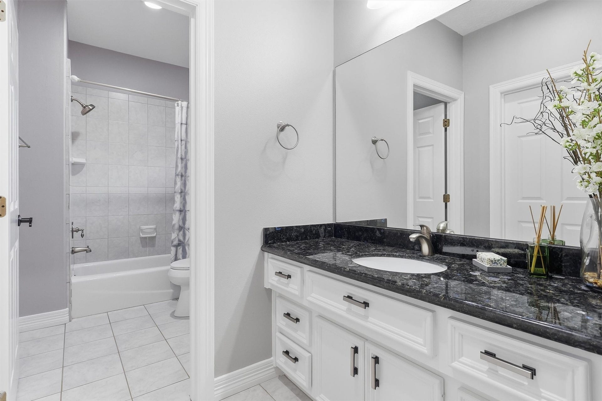 2702 DRS Drive, Richmond, TX 77406
