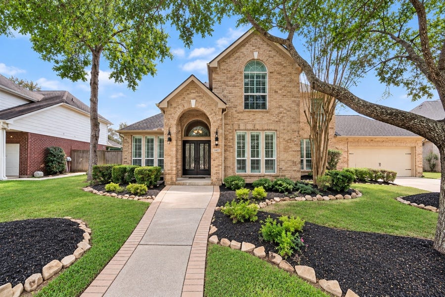 Property photo for 1422 Hillside Forest Drive, Sugar Land, TX