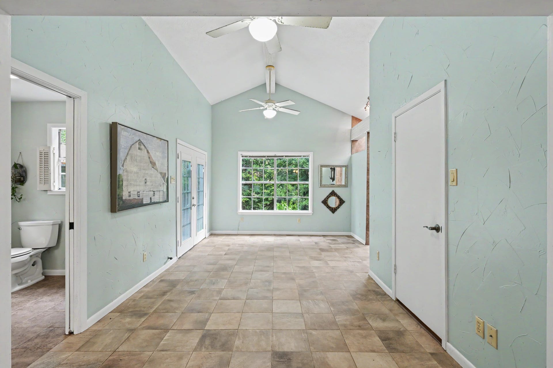 114 N Woodsway Street E, Conroe, TX 77301 114 N Woodsway Street E, Conroe, TX 77301